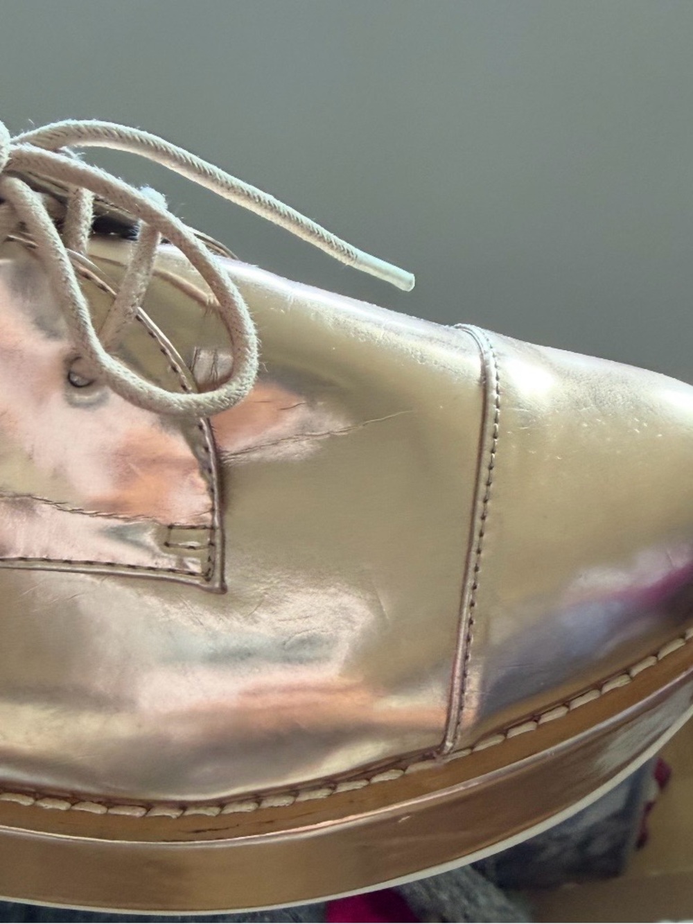 ALDO Rose Gold Metallic Platform Oxford Shoes Women’s US 9 EU 40 Lace-Up - Picture 9 of 16